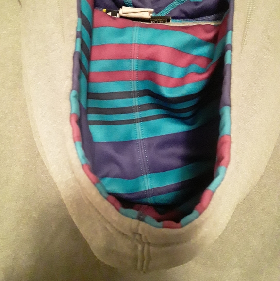 Under Armour Womens Large Hoody Sweatshirt - Picture 15 of 16